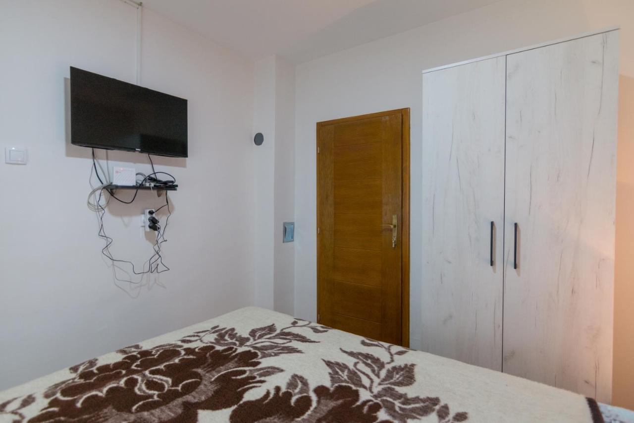 Apartman Olga 페루사스 외부 사진